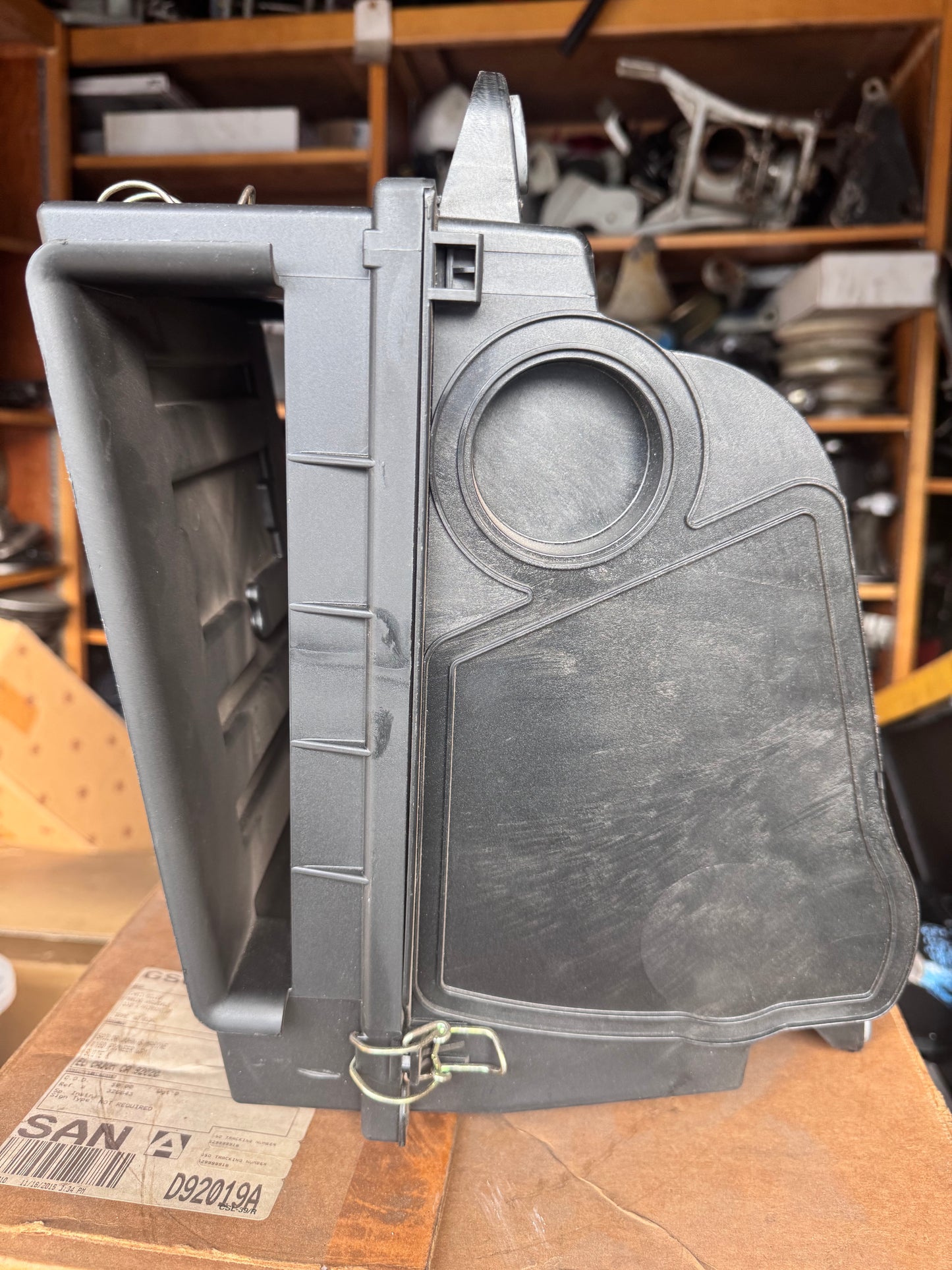 VOLVO PENTA AIR BOX Cleaner  FILTER D4 D6 22469302